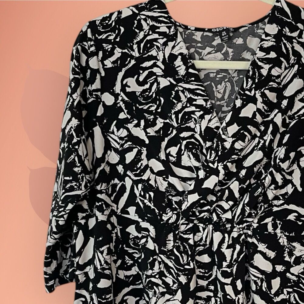 George Women's V-Neck Blouse | Size XL (12-14) | Black White Abstract Floral